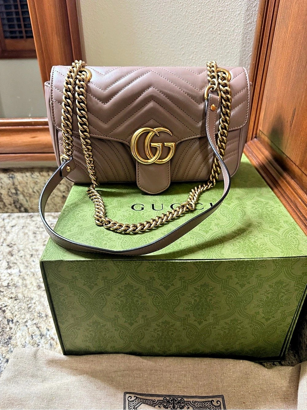 Gucci GG Marmont Small Matelassé Shoulder Bag Pink